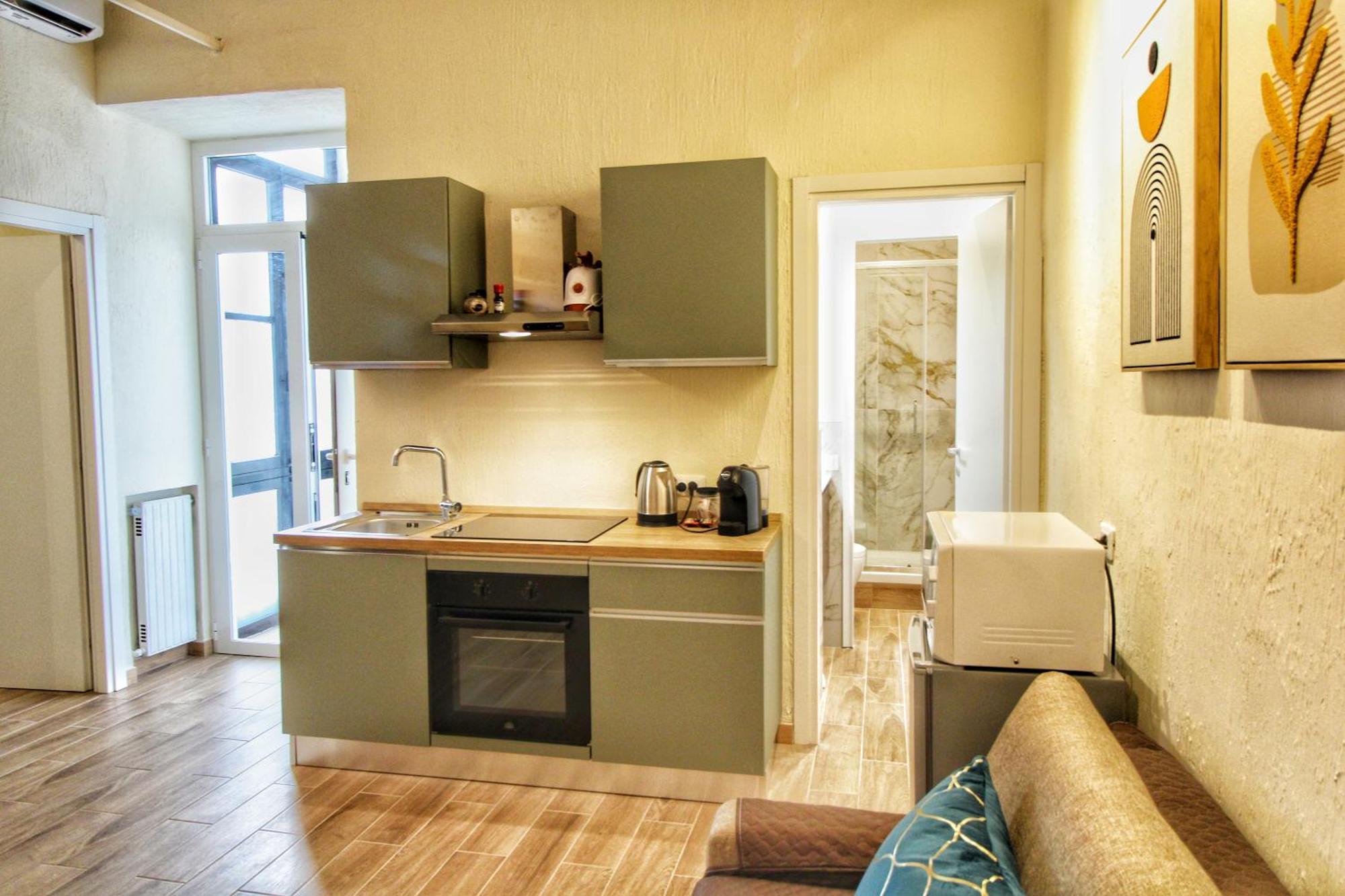 Lovely 2 Bedroom Apartment By Yourhost Рим Экстерьер фото